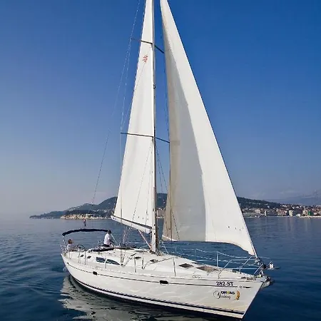 Jeanneau Sun Odyssey 45.2- Osejava بوتيل *